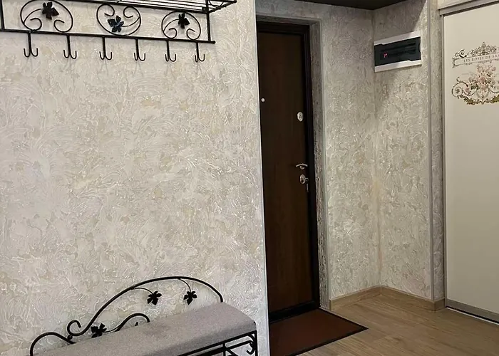 Monro-style In The Historical Center *